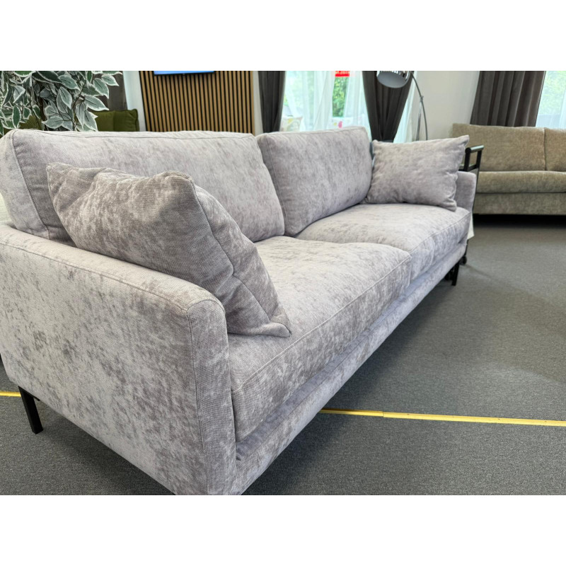 Dīvāns DOMUS (2.5 seater)(Ekspozīcija) Dīvāns DOMUS (2.5 seater)(Ekspozīcija)